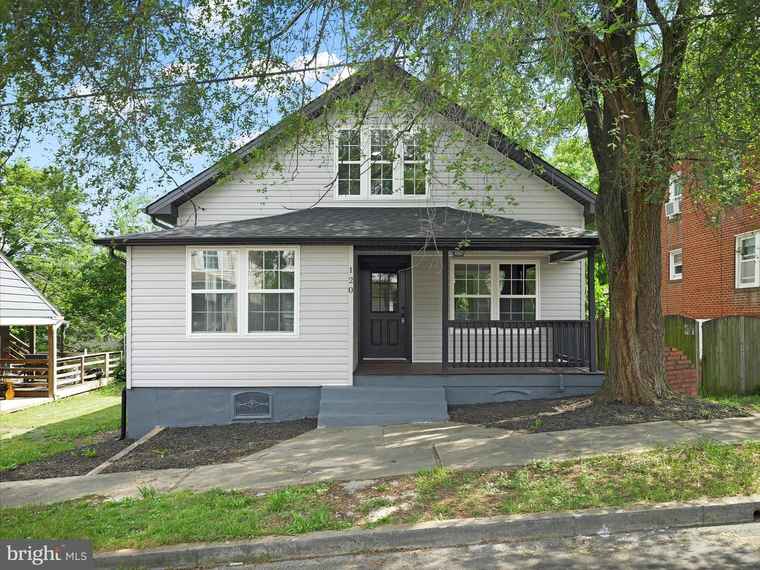 Photo of 120 E South St Martinsburg, WV 25401