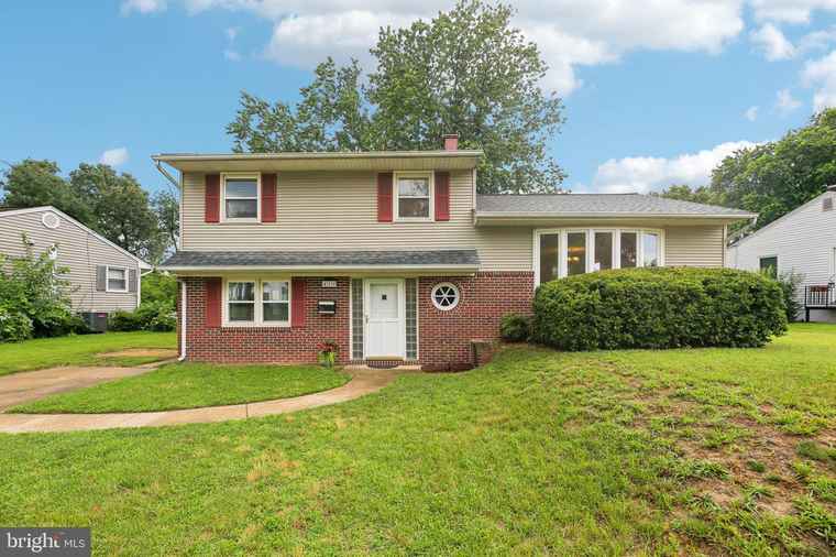Photo of 410 Cody Dr Glen Burnie, MD 21061