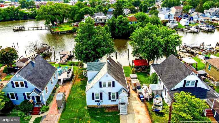 Photo of 533 Bayside Dr Baltimore, MD 21222