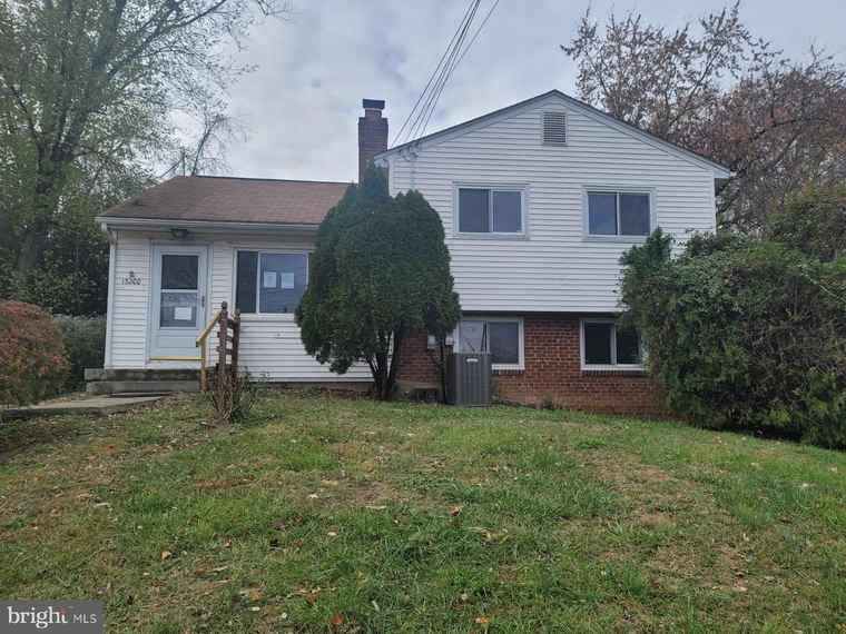 Photo of 13200 Conrad Ct Woodbridge, VA 22191