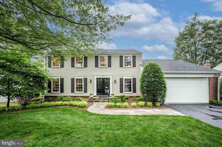 Photo of 1109 Pipestem Pl Potomac, MD 20854