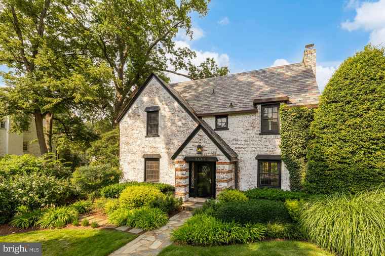Photo of 3931 Massachusetts Ave NW Washington, DC 20016