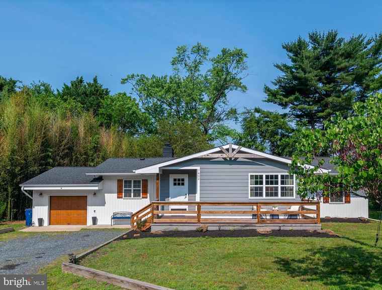 Photo of 7802 Gary Ln Severn, MD 21144