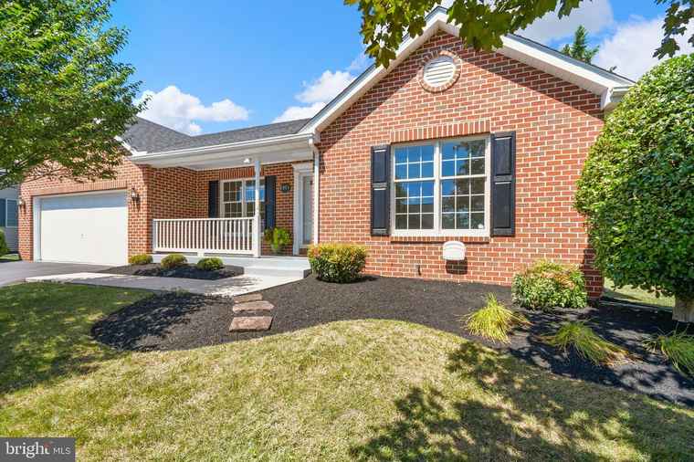 Photo of 2021 Chapel Ct Frederick, MD 21702
