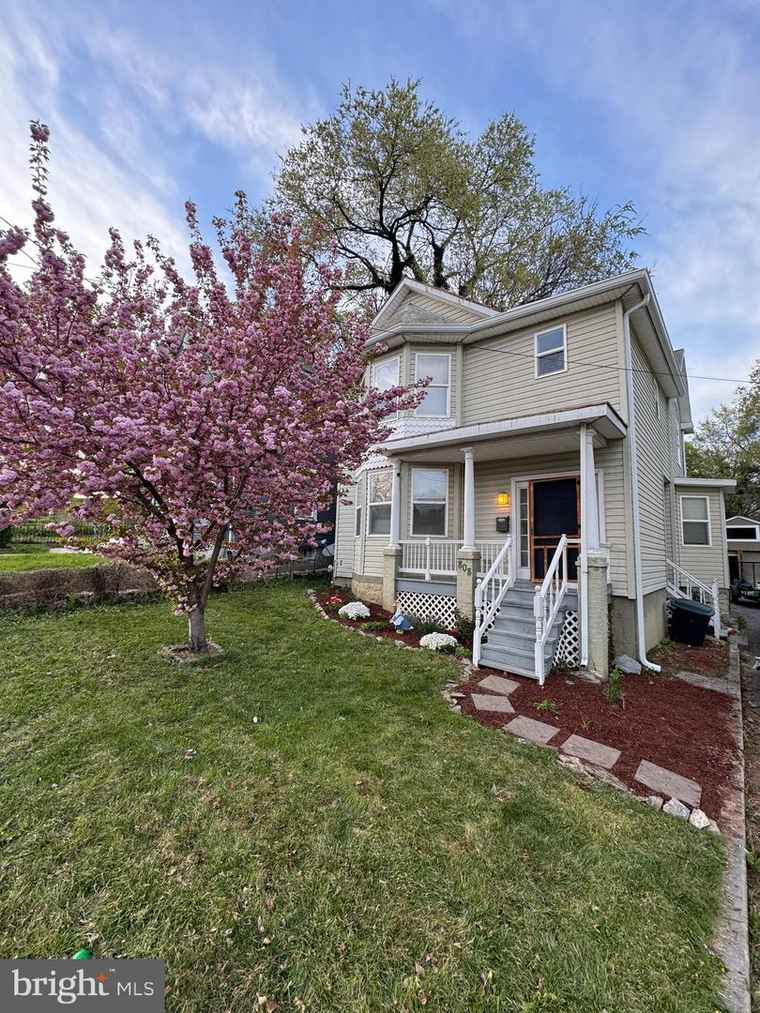 Photo of 808 W King St Martinsburg, WV 25401