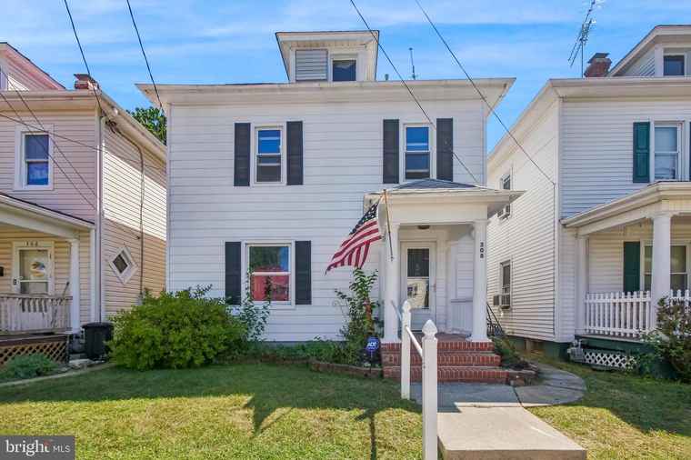Photo of 308 S Illinois Ave Martinsburg, WV 25401