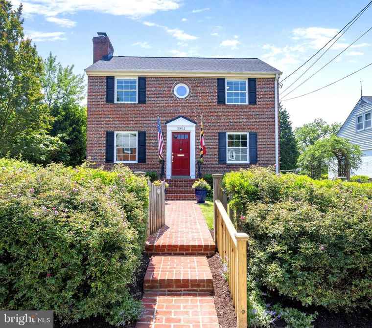 Photo of 5902 Walton Rd Bethesda, MD 20817
