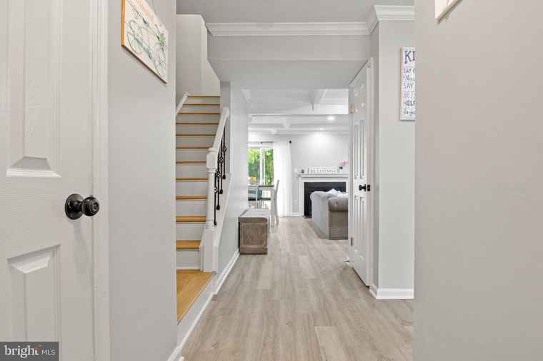 Photo of 14983 Cheyenne Way Haymarket, VA 20169