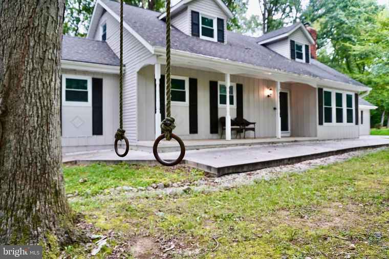 Photo of 9532 Lyons Mill Rd Owings Mills, MD 21117