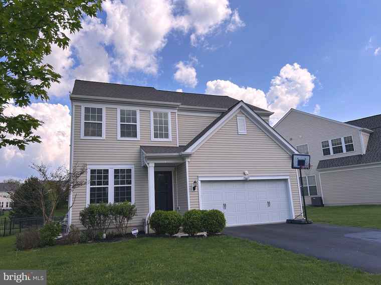 Photo of 724 N Haines Cir Downingtown, PA 19335