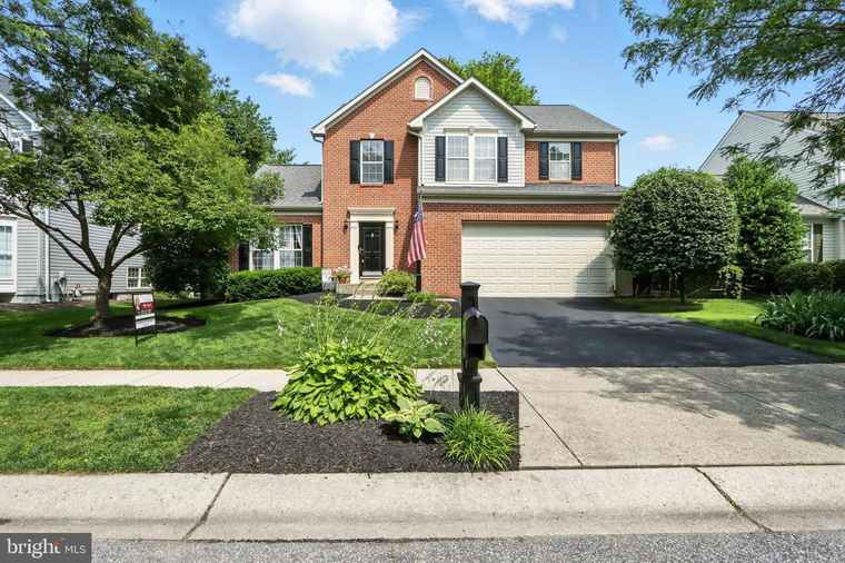 Photo of 8205 Black Diamond Ct Pasadena, MD 21122