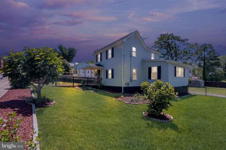 Photo of 63 Madison St Warrenton, VA 20186