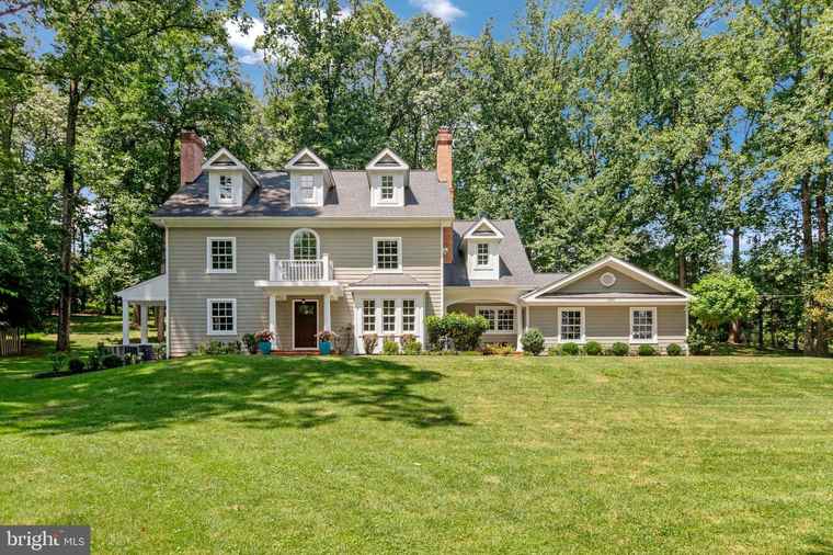 Photo of 1246 Daleview Dr Mclean, VA 22102