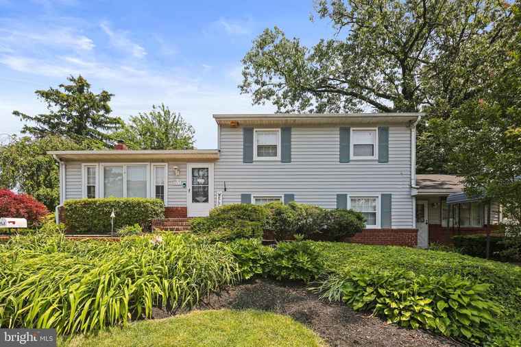 Photo of 511 Stanhome Dr Glen Burnie, MD 21061