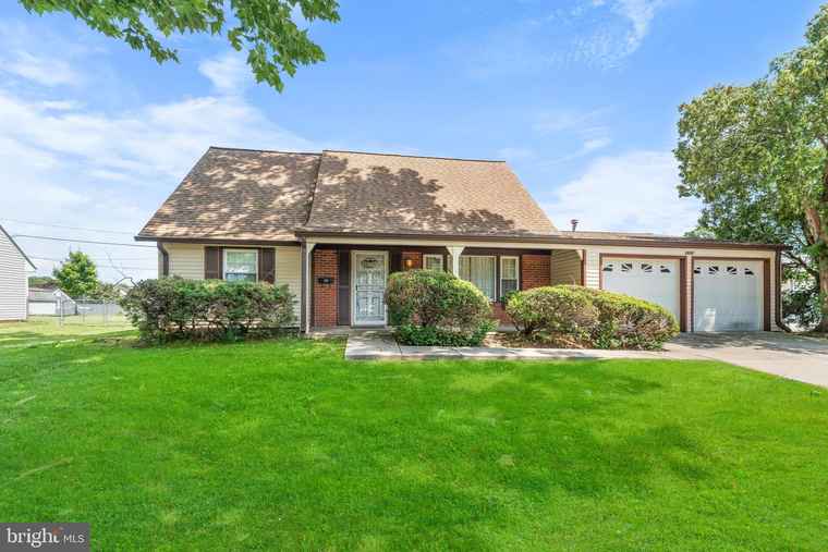 Photo of 1609 Portland Ln Bowie, MD 20716