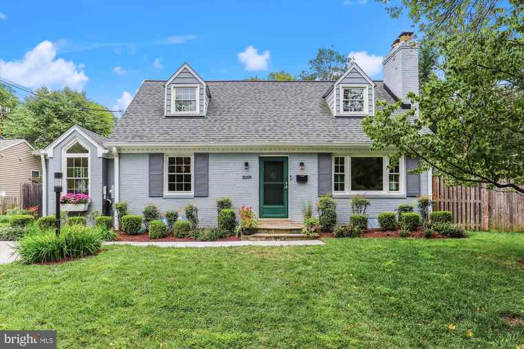 Photo of 10109 Kensington Pkwy Kensington, MD 20895