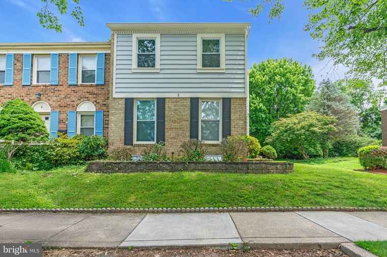 Photo of 2 Goodport Ct Gaithersburg, MD 20878