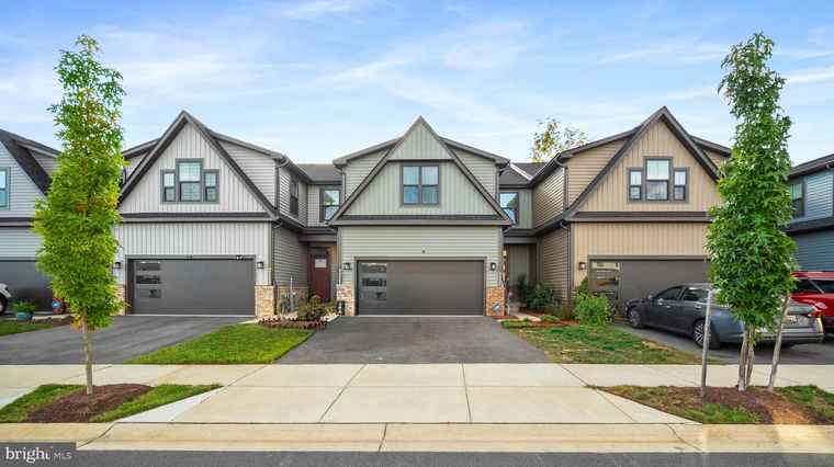 Photo of 7195 Wolf Trap Ct Glen Burnie, MD 21060