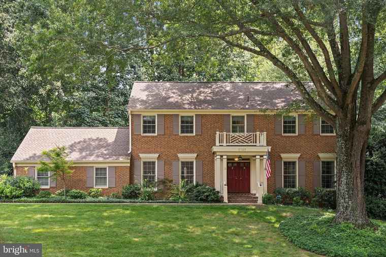 Photo of 7707 Crossover Dr Mclean, VA 22102