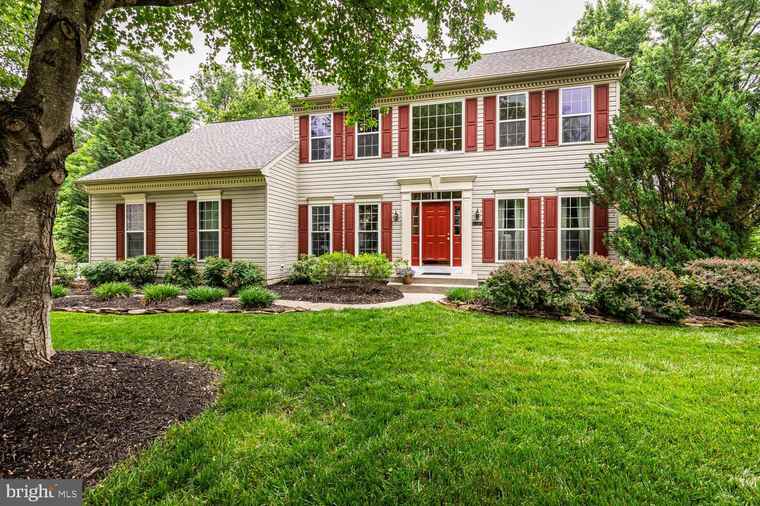 Photo of 10808 Robin Lynn Dr Ellicott City, MD 21042