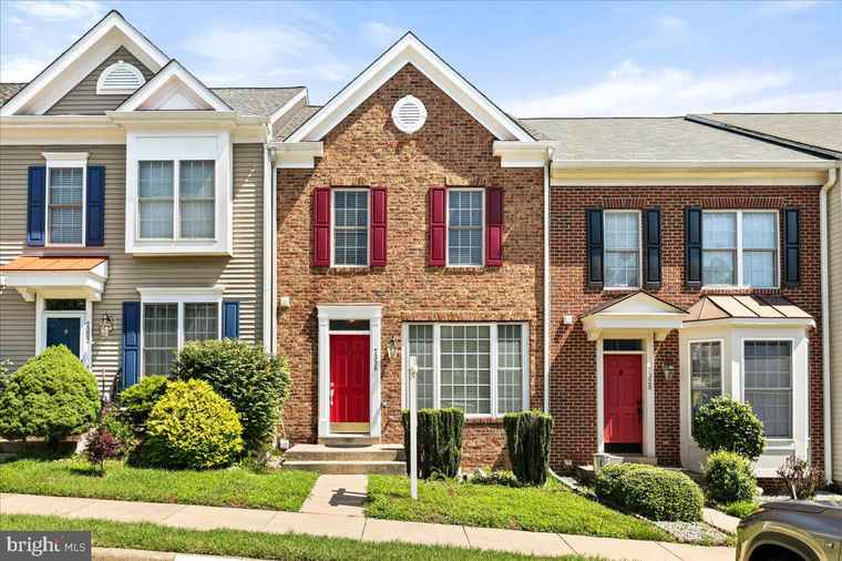 Photo of 7330 Ardglass Dr Lorton, VA 22079