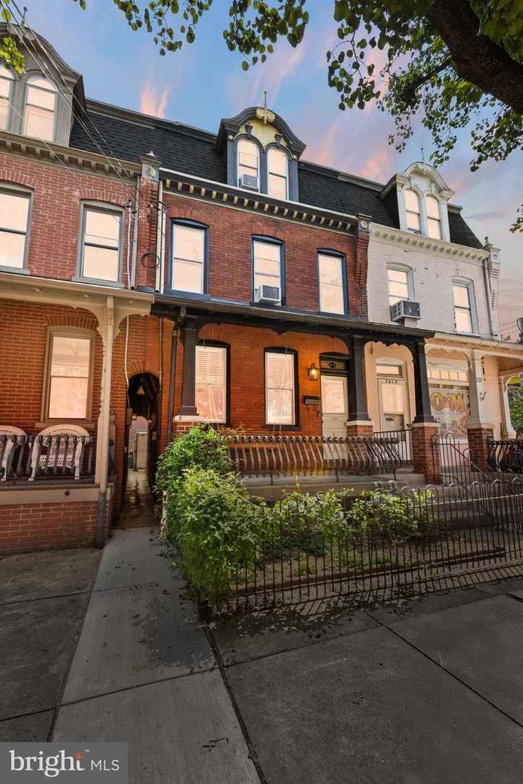 Photo of 703 N Shippen St Lancaster, PA 17602