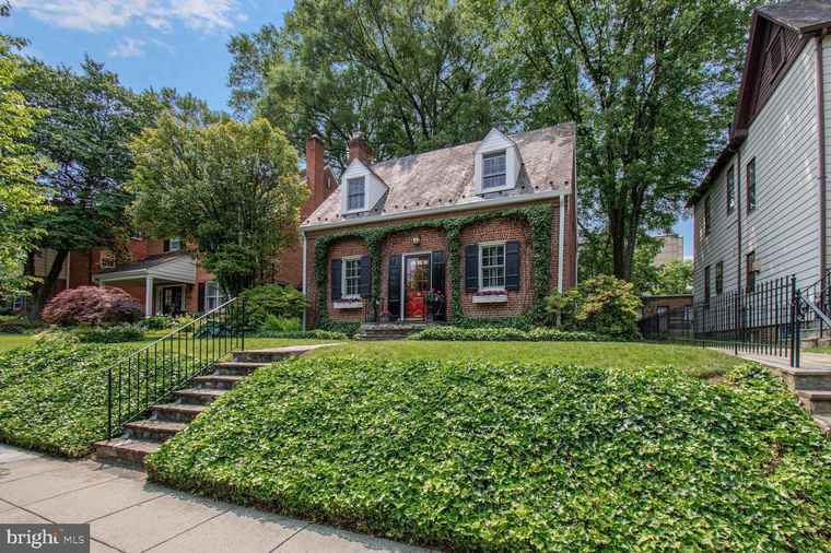 Photo of 4212 Ingomar St NW Washington, DC 20015