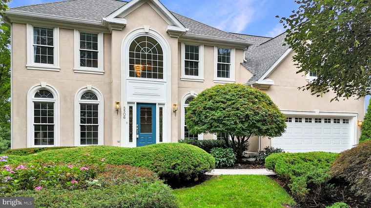 Photo of 8506 Summershade Dr Odenton, MD 21113