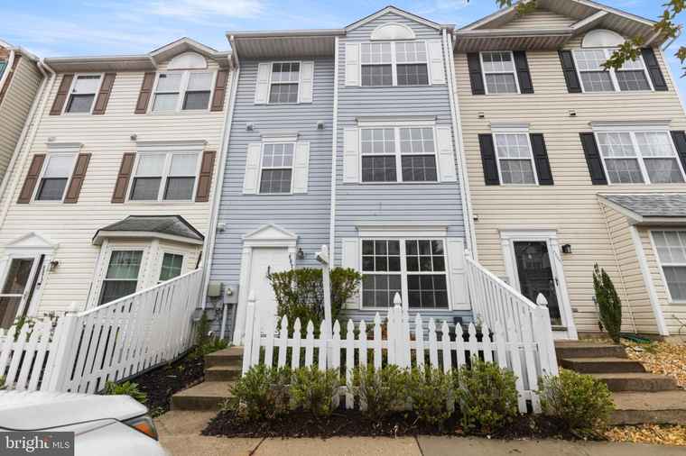 Photo of 8870 Goose Landing Cir Columbia, MD 21045