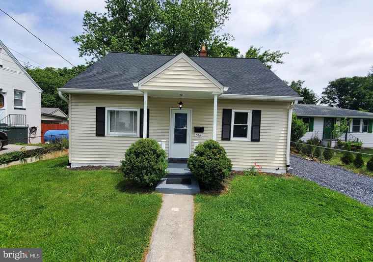 Photo of 946 Franklin St Winchester, VA 22601