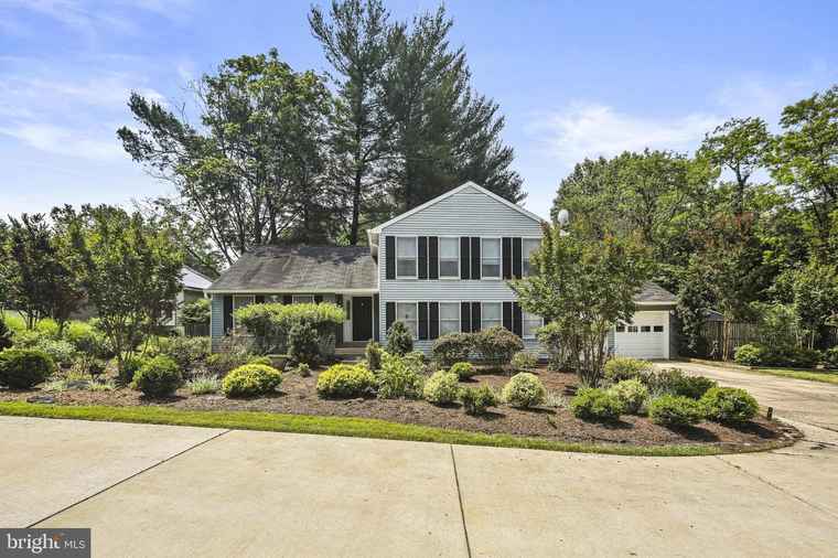 Photo of 4152 Henhawk Ct Ellicott City, MD 21042