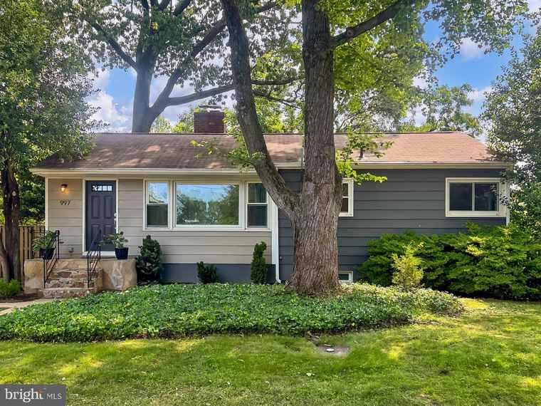 Photo of 997 N Tuckahoe St Falls Church, VA 22046