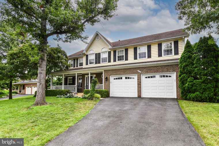 Photo of 21316 Sweet Clover Pl Ashburn, VA 20147