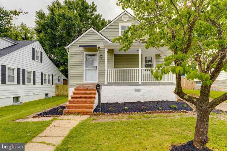 Photo of 3411 Roselawn Ave Baltimore, MD 21214