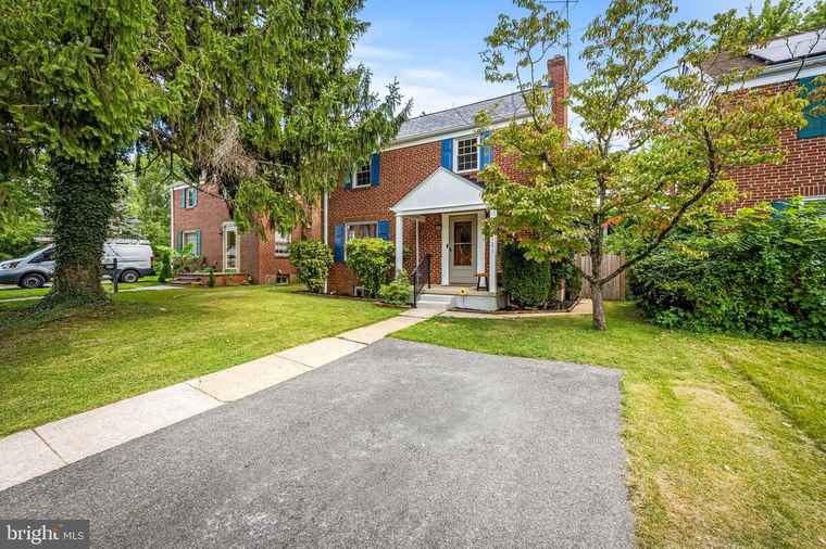 Photo of 121 Brightside Ave Baltimore, MD 21208
