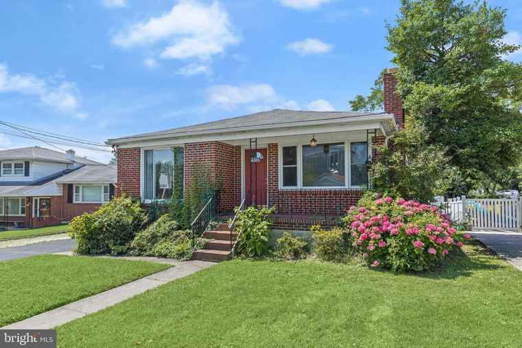 Photo of 8341 Bear Creek Dr Baltimore, MD 21222