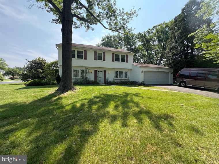 Photo of 2713 Federal Ln Bowie, MD 20715