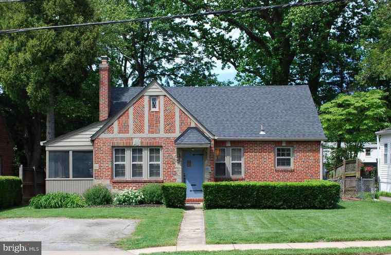 Photo of 2109 Linden Ln Silver Spring, MD 20910