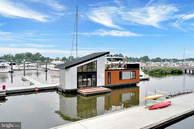 Photo of 650 Wharf St SW Unit X31 Washington, DC 20024
