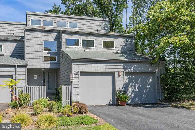 Photo of 26 Old Orchard Ln Princeton, NJ 08540