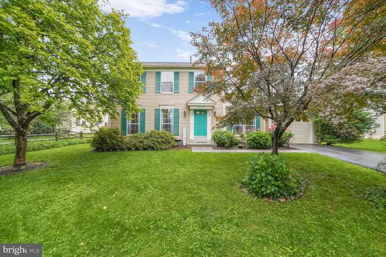 Photo of 17134 Thorntondale Ct Olney, MD 20832