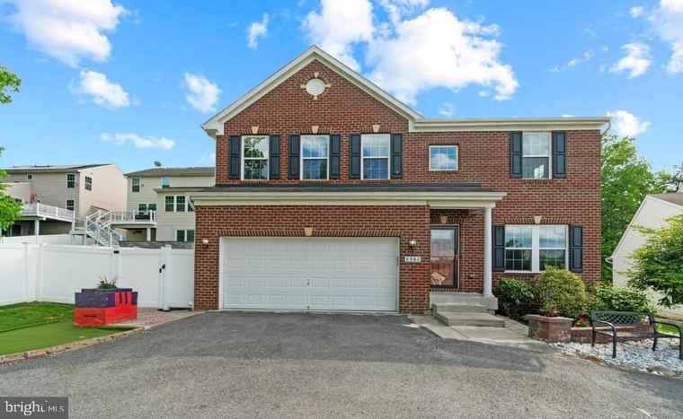 Photo of 6984 Elm Ave Elkridge, MD 21075