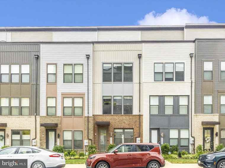Photo of 5678 Little Branch Run Hyattsville, MD 20782