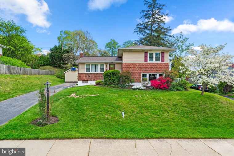 Photo of 705 Shelley Rd Towson, MD 21286