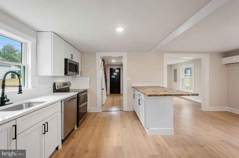 Photo of 553 Highland Ave Winchester, VA 22601