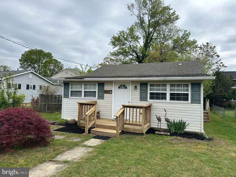 Photo of 1603 Ruxton Rd Edgewater, MD 21037