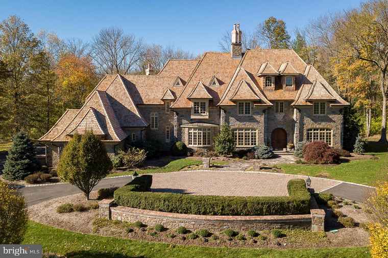 Photo of 18 Katies Pond Rd Princeton, NJ 08540
