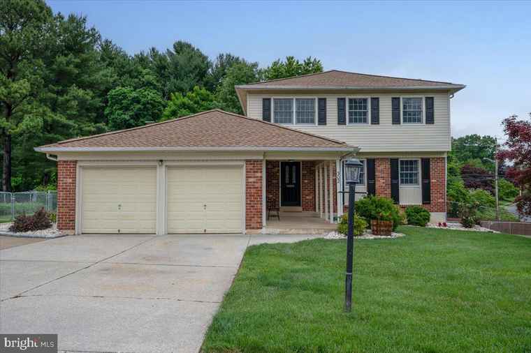 Photo of 302 Stamford Dr Newark, DE 19711