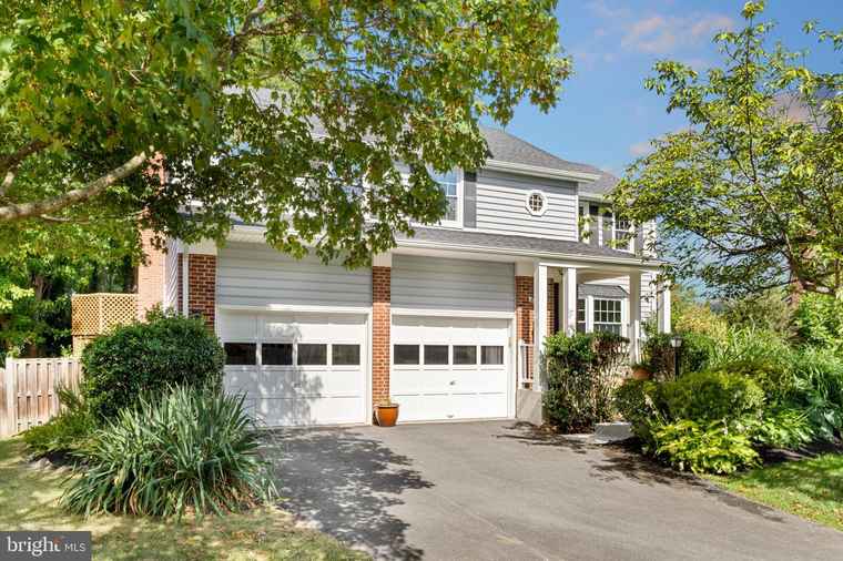 Photo of 6616 Rockland Dr Clifton, VA 20124