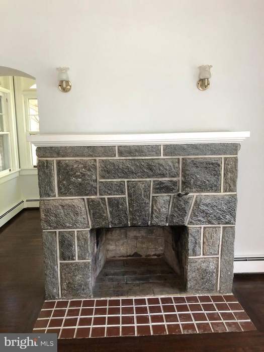 85 Amercian St N Woodbury Nj 08096 Mls Njgl237000 Redfin